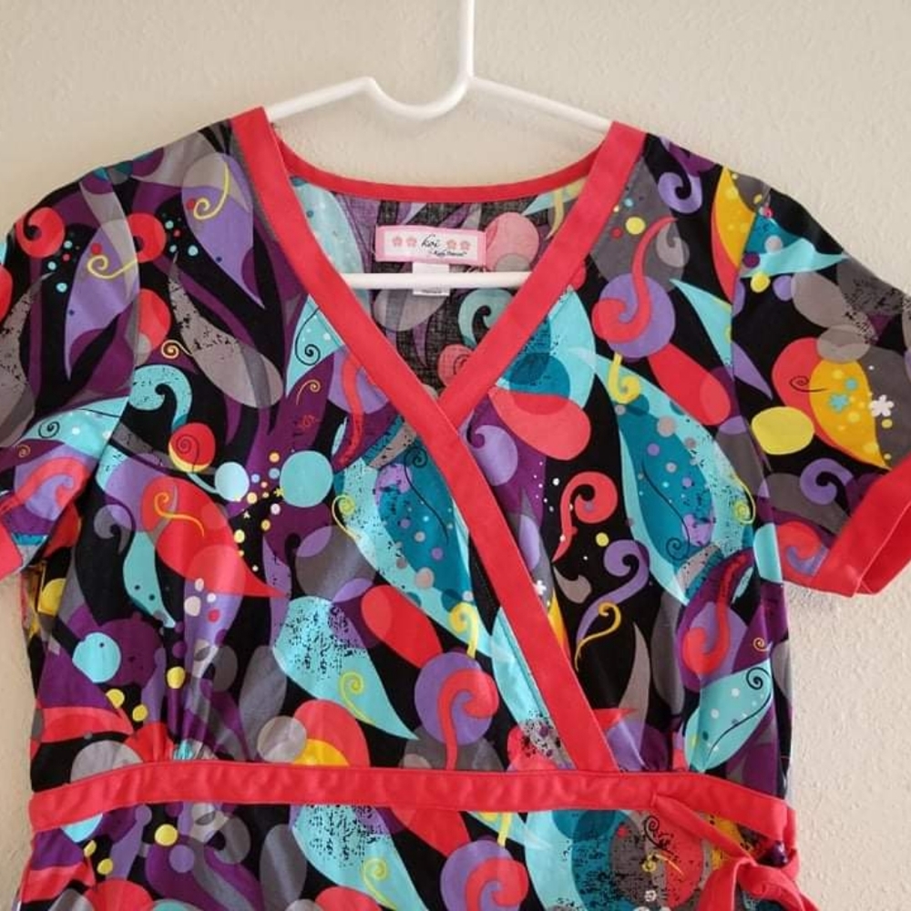 Scrub Top - Picture 3 of 6
